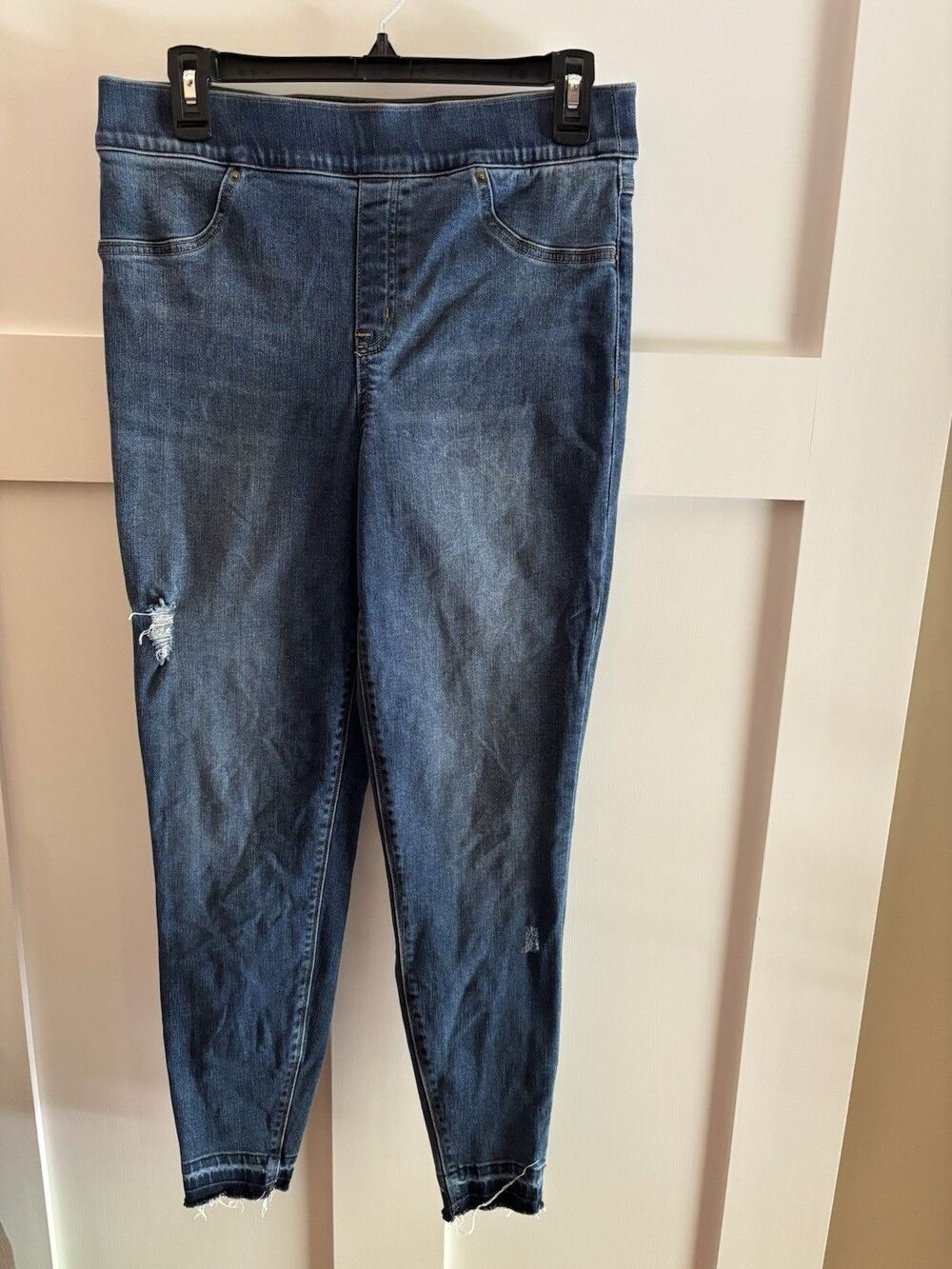 Spanx Stretch Denim Jeans Distressed Hem Women’s Large (L/G)